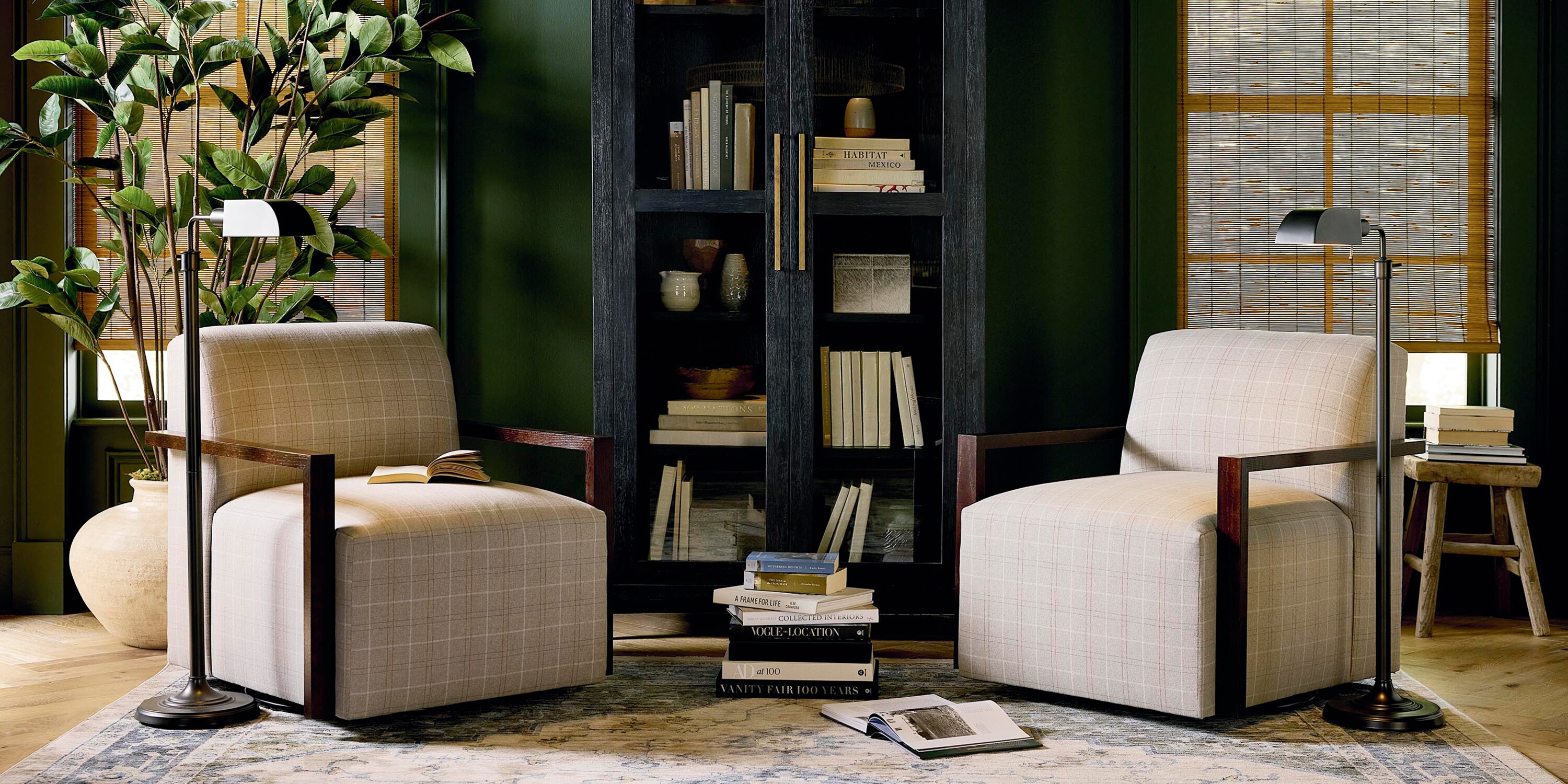 Creswell Swivel Chair Bassett Furniture