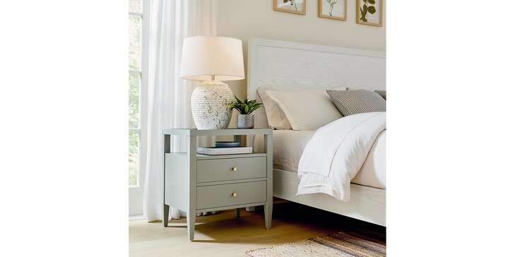 King Panel Bed image number 2