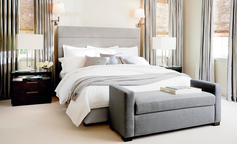 Nina Table Lamp image number 1