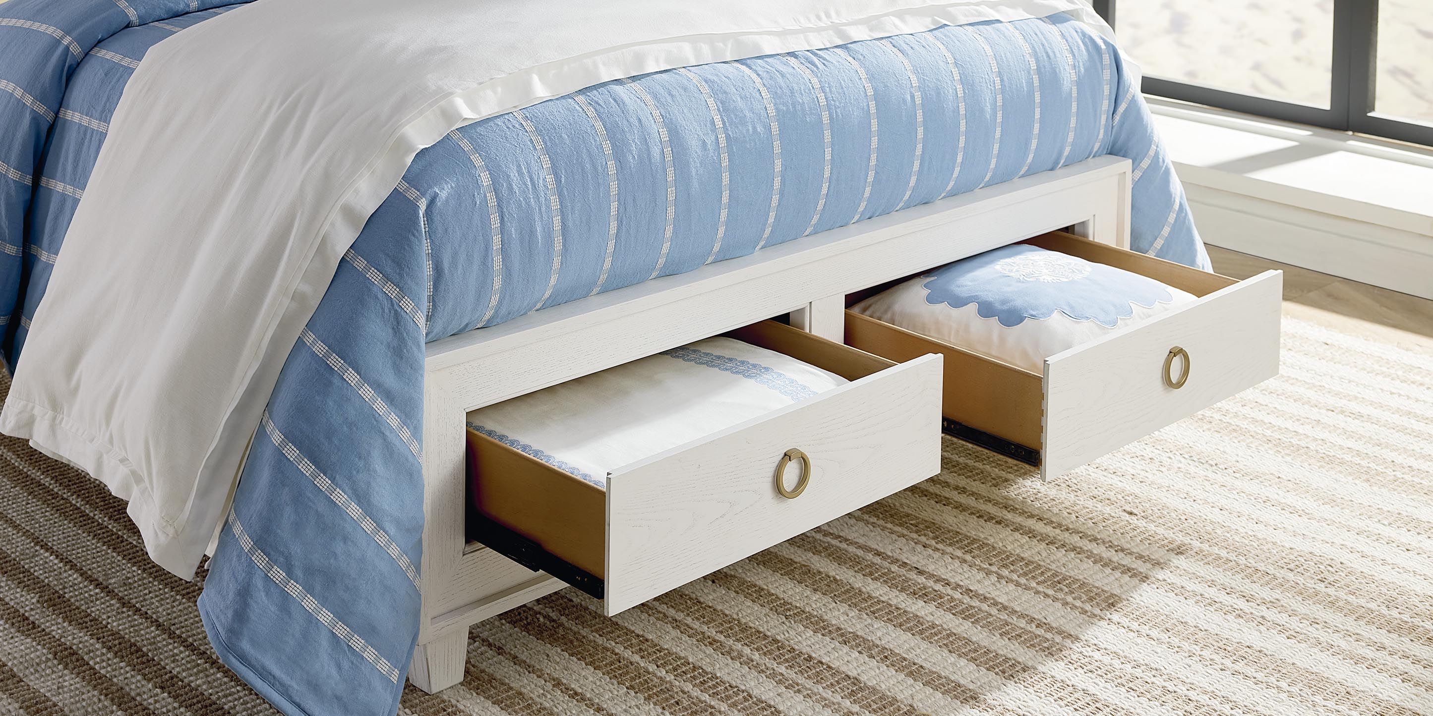 Ventura Panel Storage Bed - Thumbnail 2