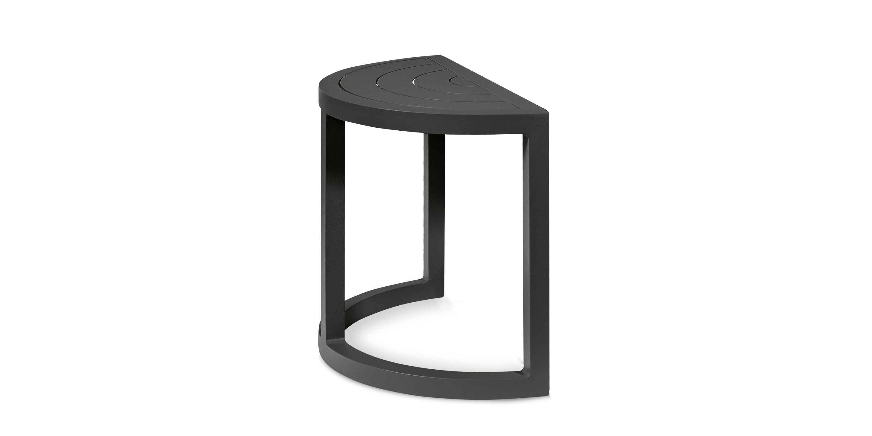 Crescent End Table | Bassett Furniture