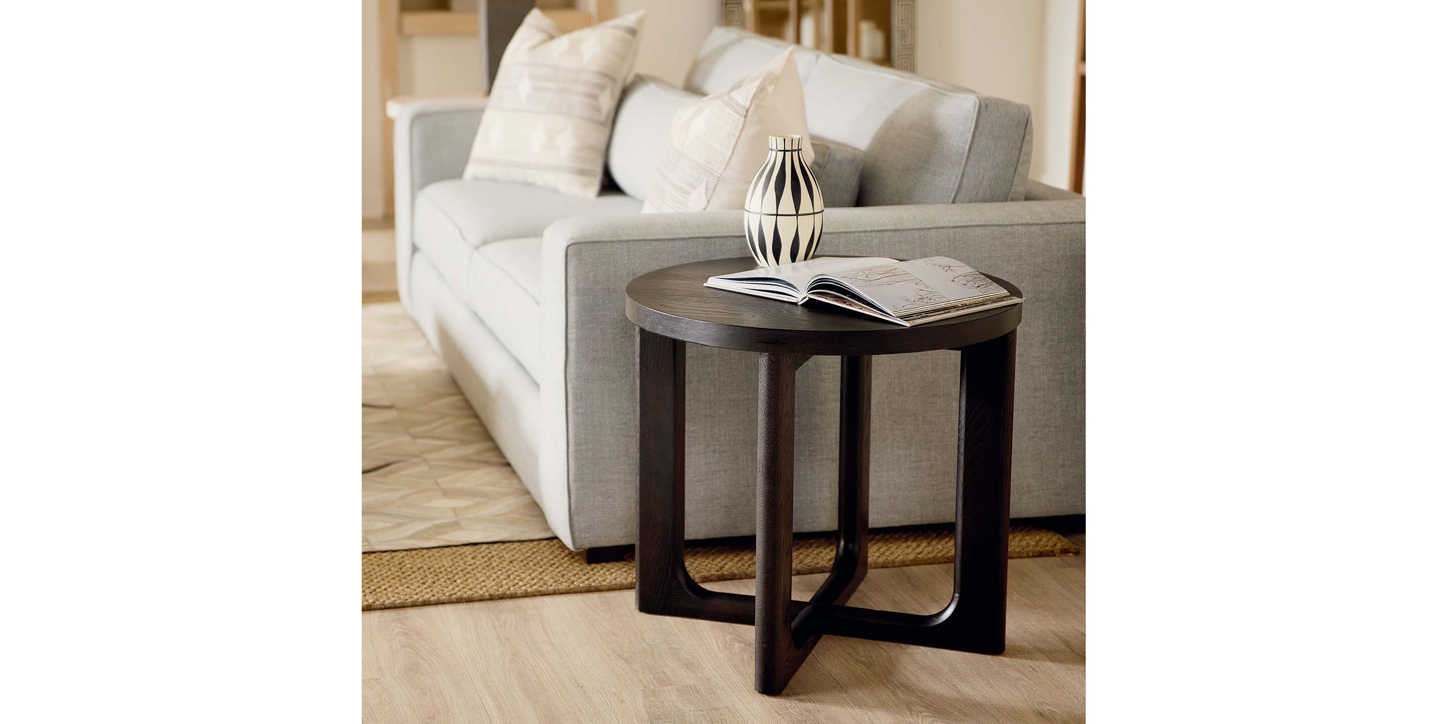 Reston Round End Table - Thumbnail 4