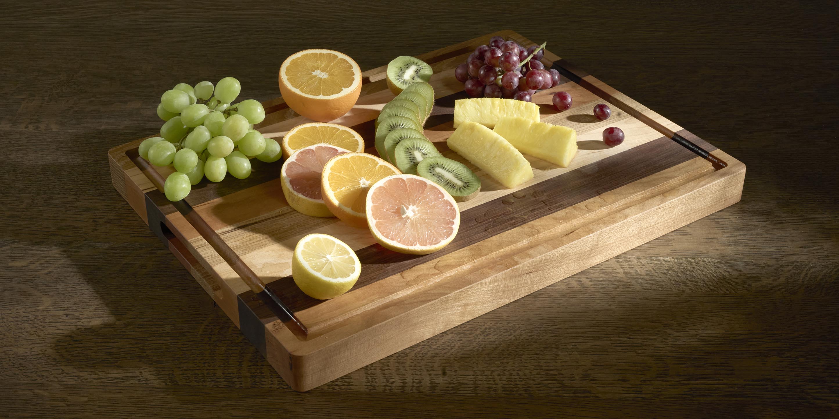 Bassett Mirror Cutting Board - Thumbnail 3