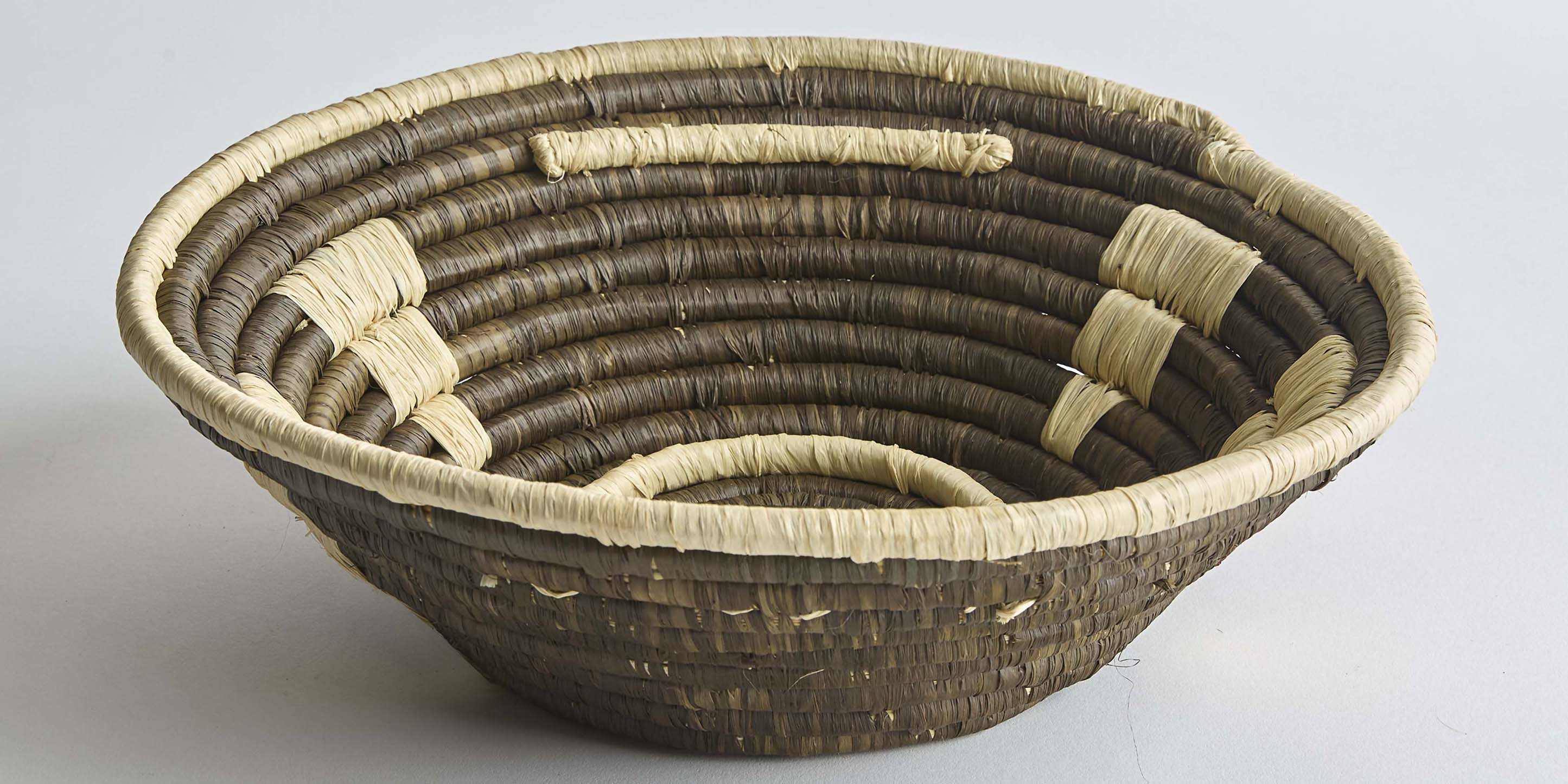 Bassett Mirror Earth Wall Basket - Thumbnail 3