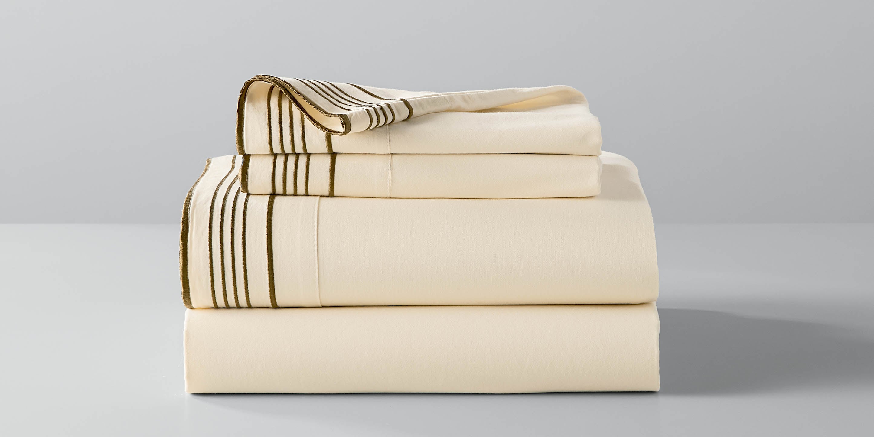 Nell Laurel Queen Sheet Set | Bassett Furniture