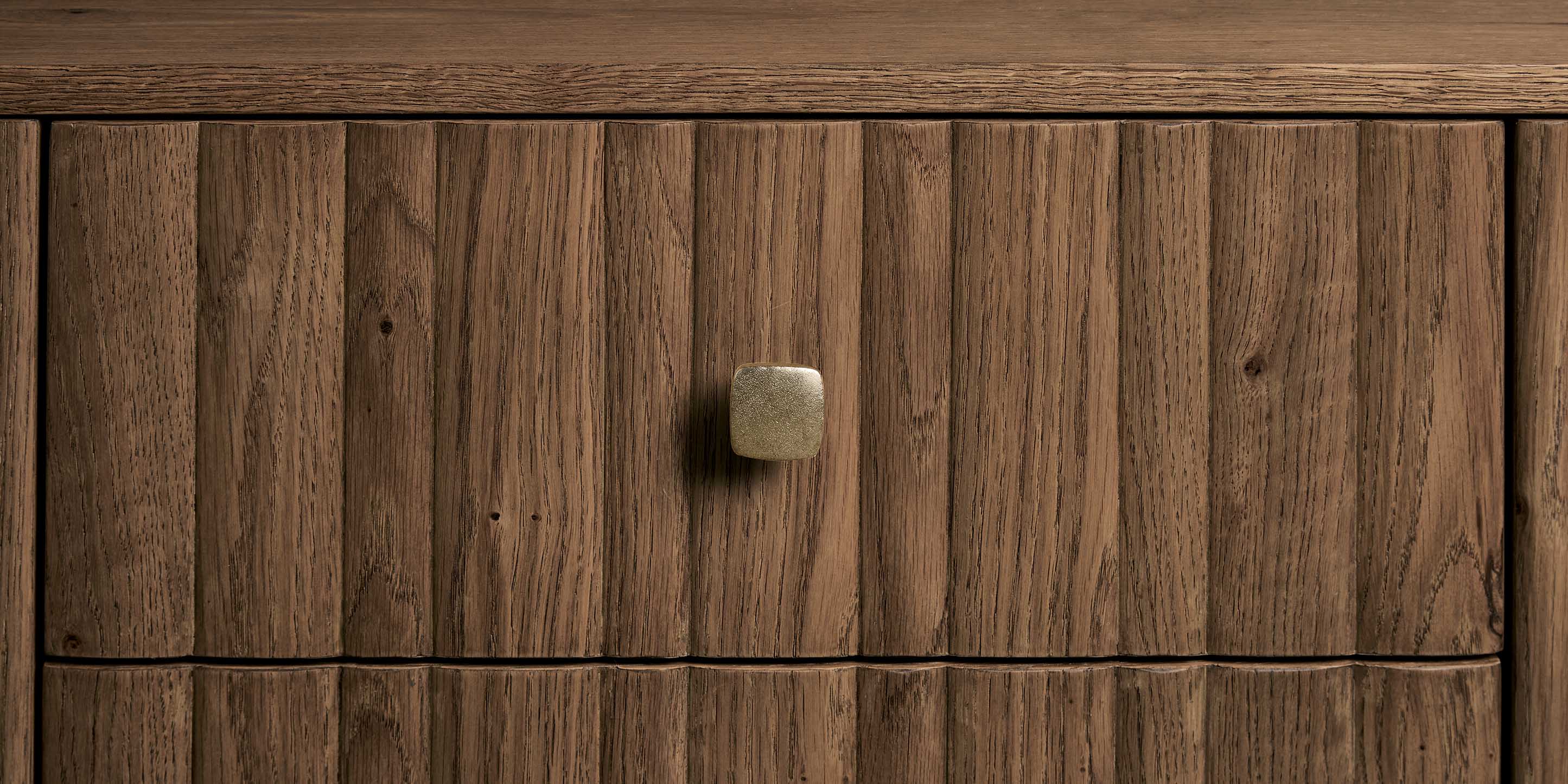 Bassett Furniture Andora Media Console - Thumbnail 3