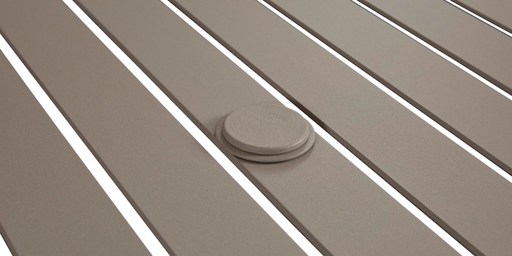 Round Dining Table image number 7