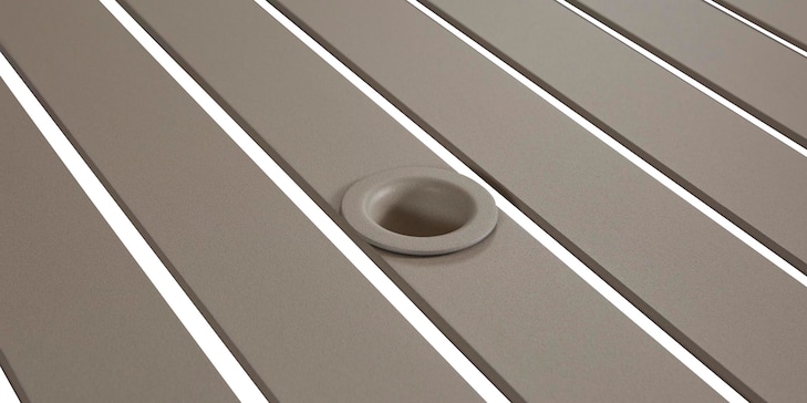 Round Dining Table image number 8