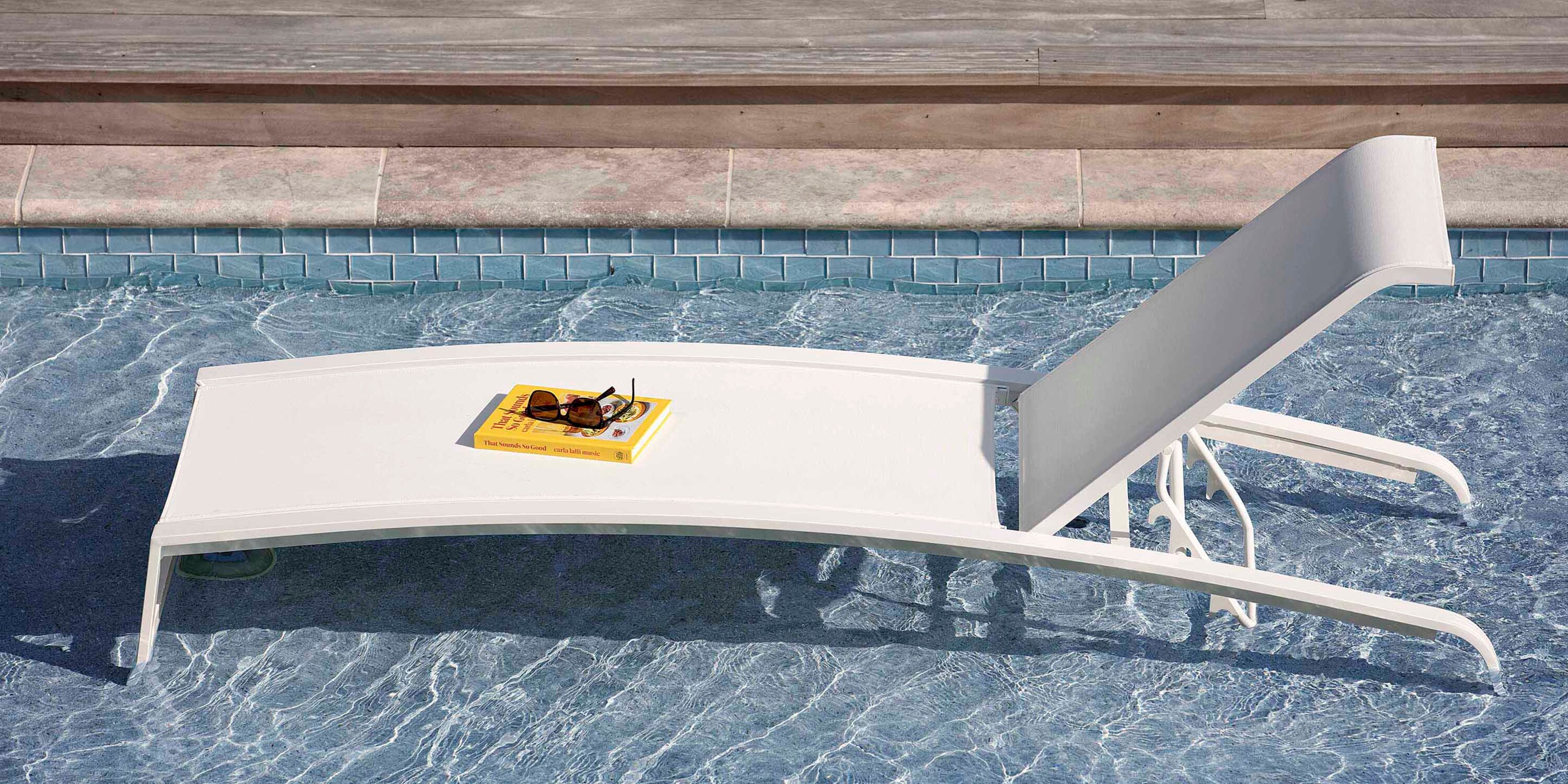 Walker Outdoor Chaise Lounge Bassett Furniture