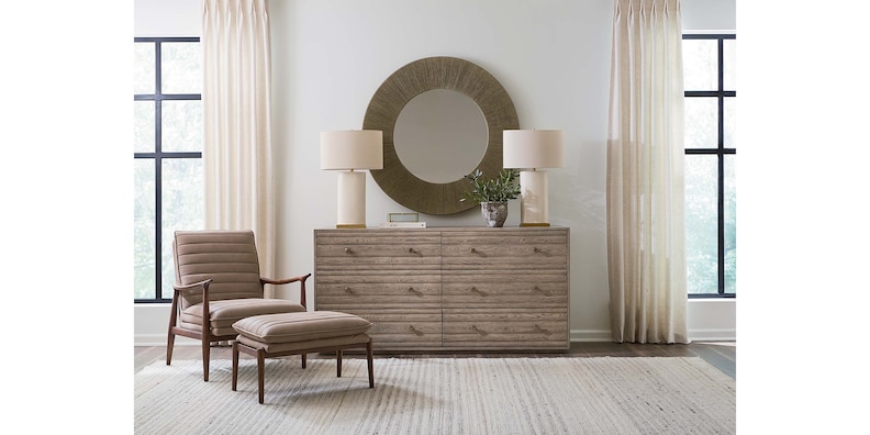 Essex Table Lamp image number 2