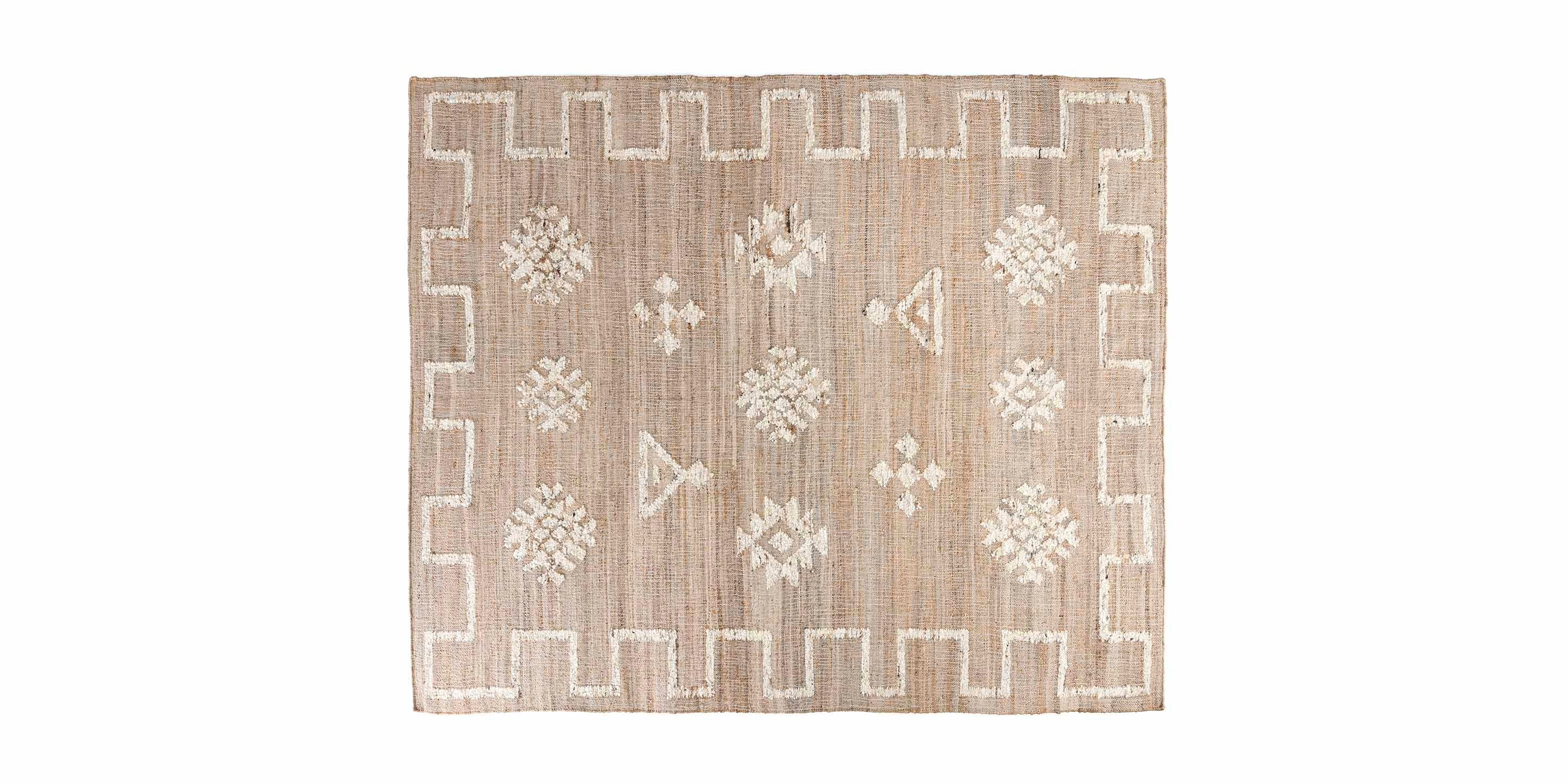 JULIO NATURAL IVORY | Bassett Furniture