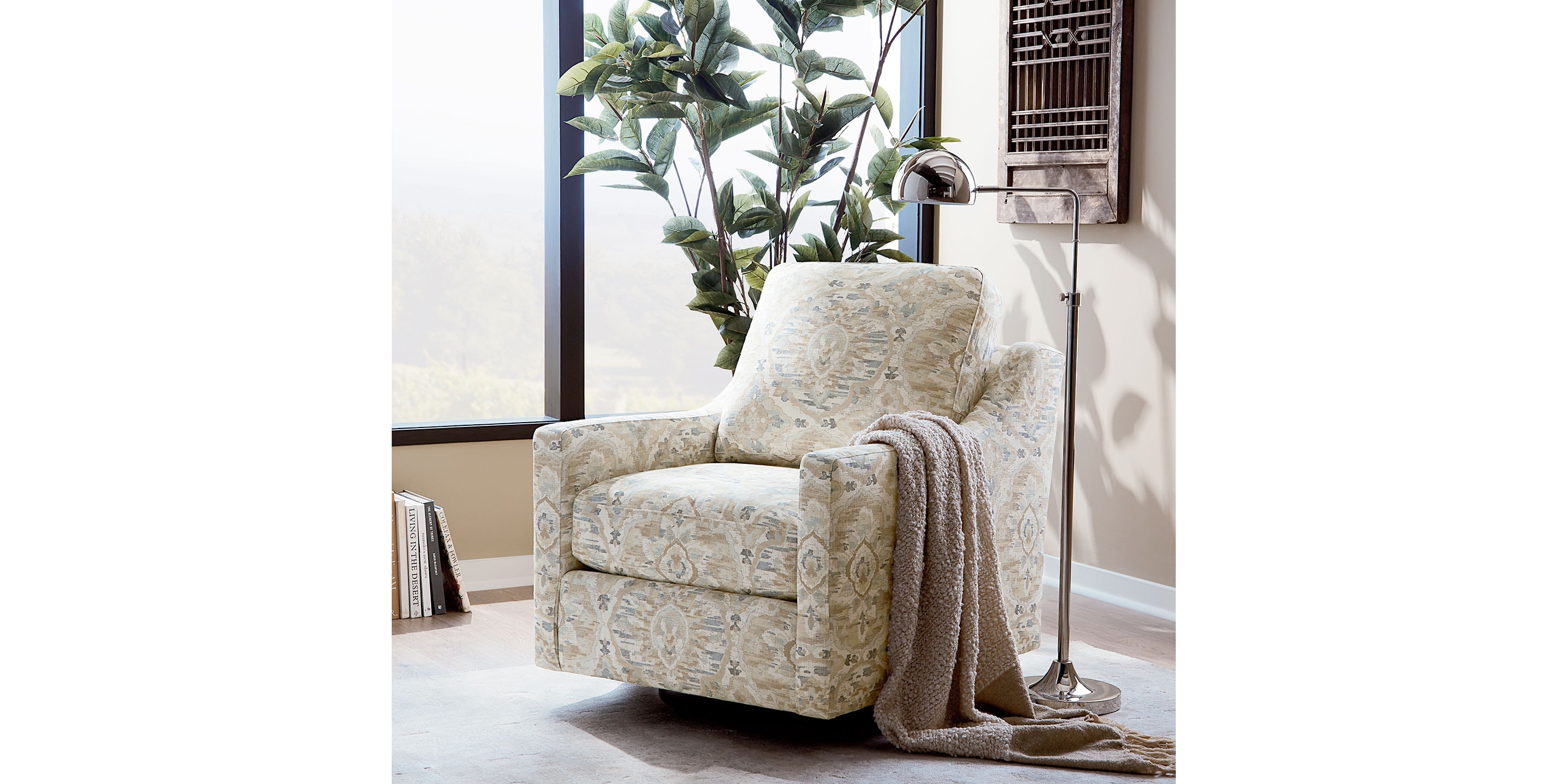 True Custom Slope Arm Swivel Chair - Thumbnail 4