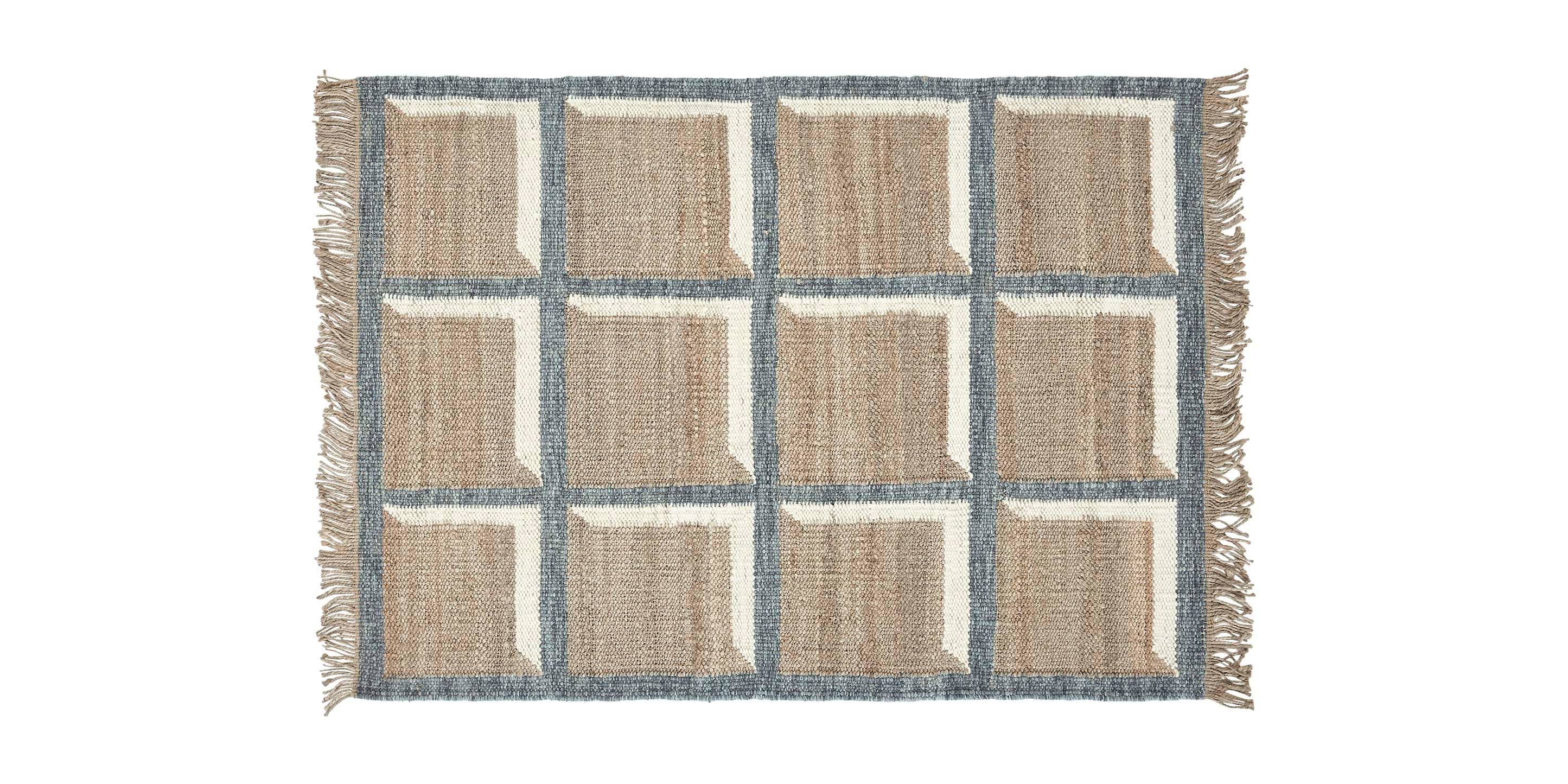 RUCHE 305 COLLECTION | Bassett Furniture