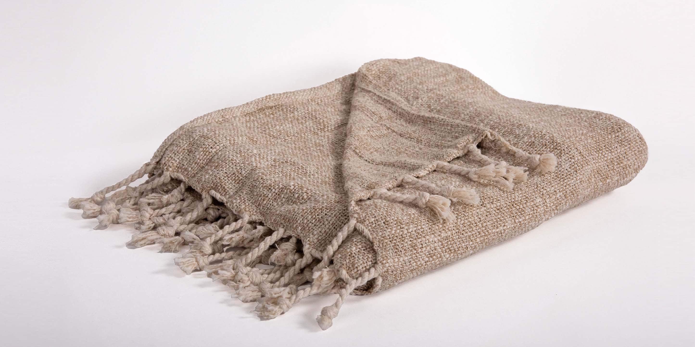 Aaron Ivory/Natural Throw 50x60 | Bassett Furniture