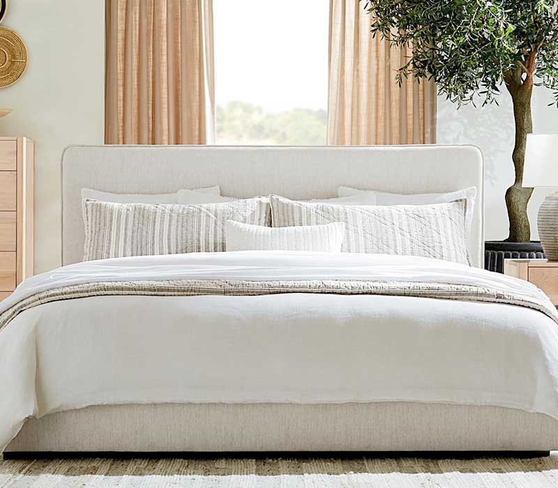 Upholstered Lucent bed